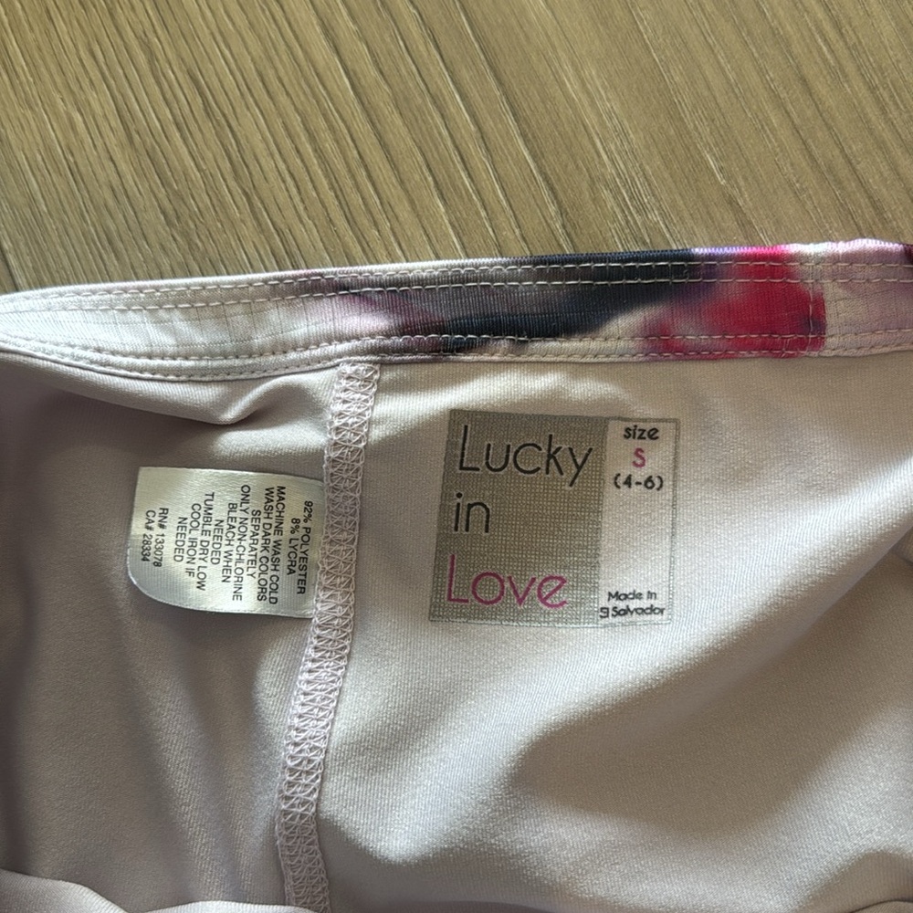 Lucky and loved three-piece tennis outfit - Picture 3 of 9